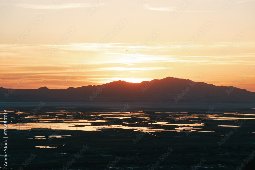 Fototapeta premium sunset over the Mountains with Rivers
