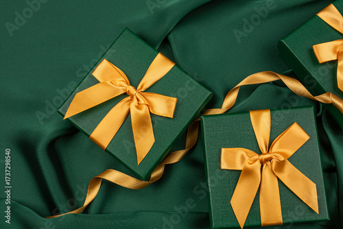 Wallpaper Mural Green gift boxes Torontodigital.ca