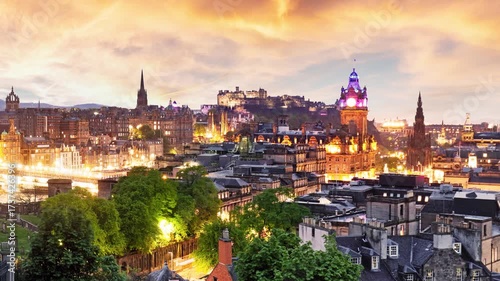 Time lapse of Edinburgh castle at sunset, Scotland skyline