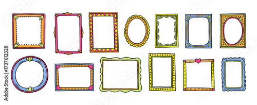 Doodle photo frames. Hand drawn picture vintage borders. Cute sketch retro photoframe for scrapbook, square and circle frame line decoration in kid drawn style. Vector isolated set