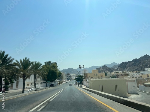 Road towards Marina Bandar