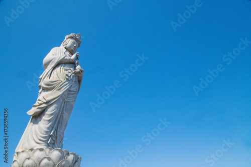 Tableau sur toile Grand bodhisattva du temple Naksan-sa, Yangyang, Corée du Sud
