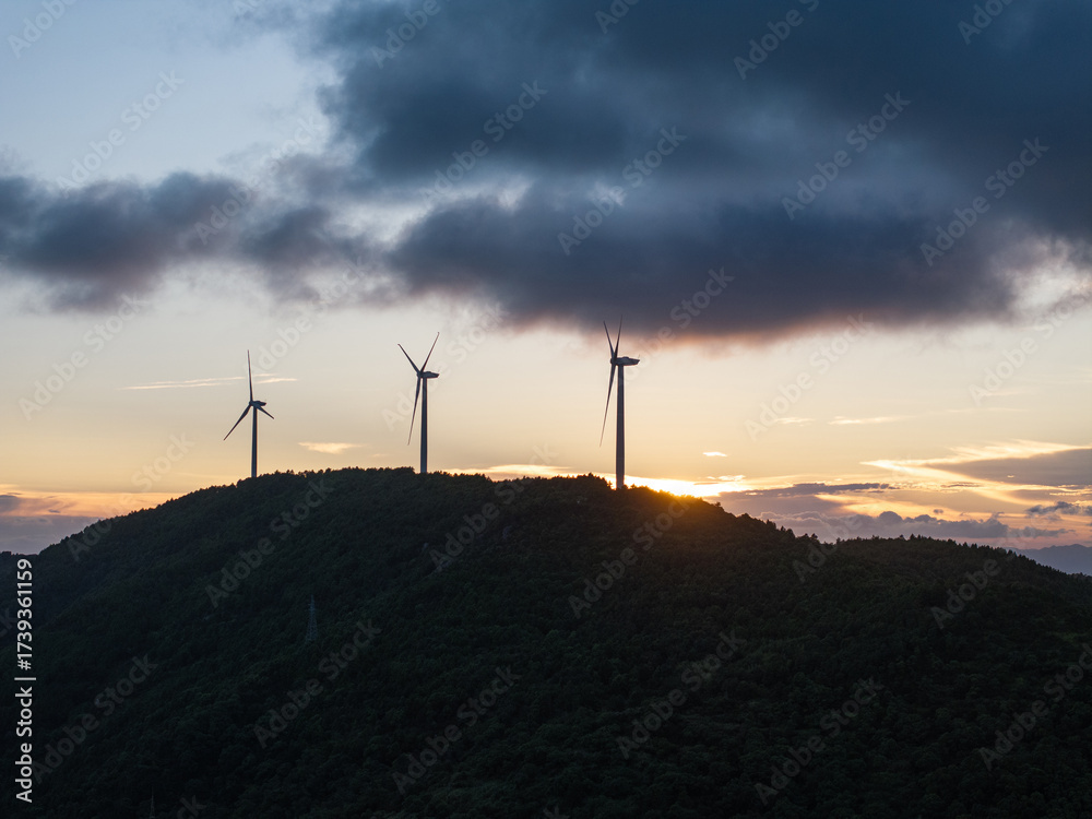 Obraz premium wind power station on mountain