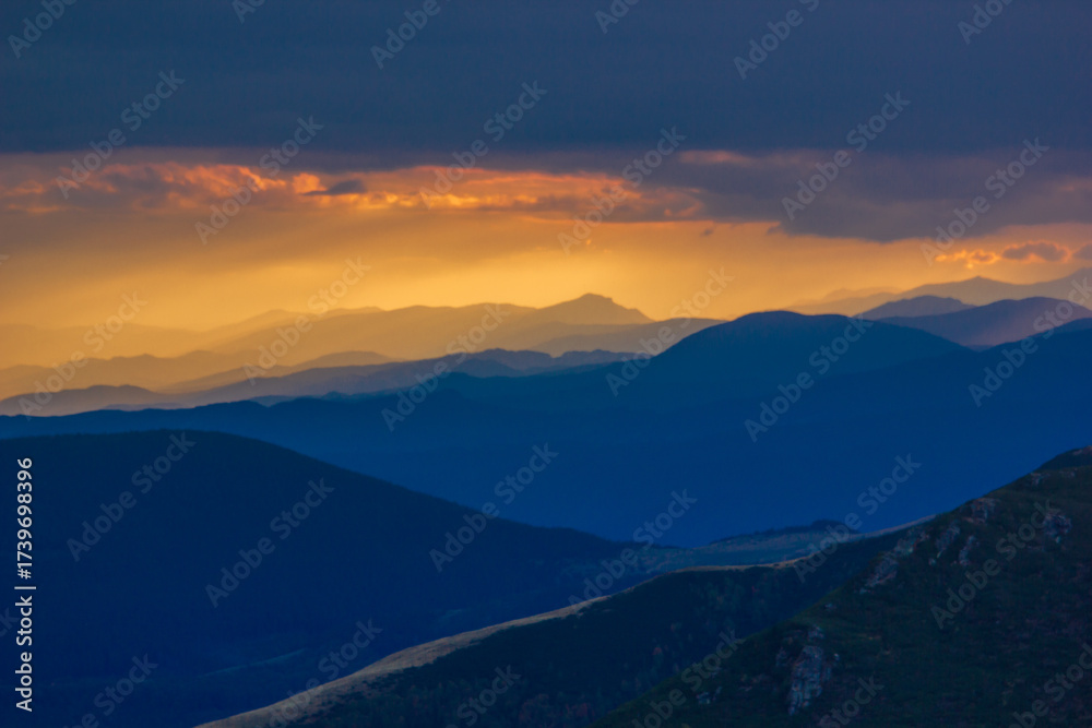 Fototapeta premium The Transalpina or DN67C is a 148 km national road located in the Parâng Mountains group, Southern Carpathians of Romania, one of the highest roads of the Carpathian Mountains