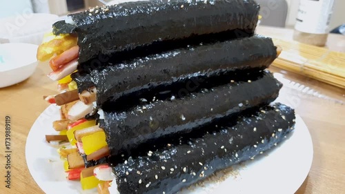 케데헌에 나온 김밥