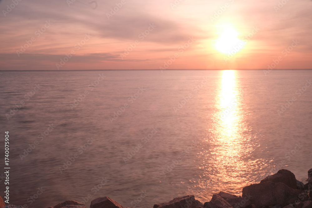Obraz premium Kyiv sea water reservoir in Ukraine