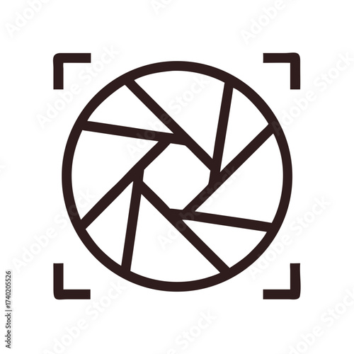 Aperture icon with focus corners showing a circular lens diaphragm in a square frame outline design