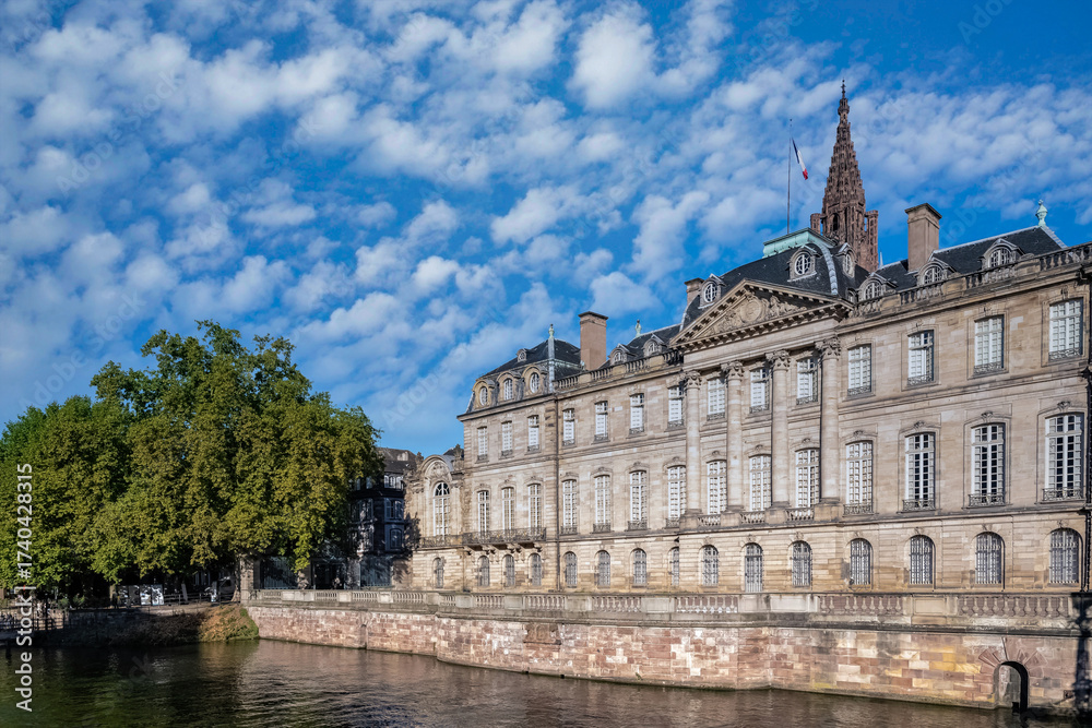 Obraz premium Strasbourg in France, the Palais Rohan in the old city center, view from the canal 