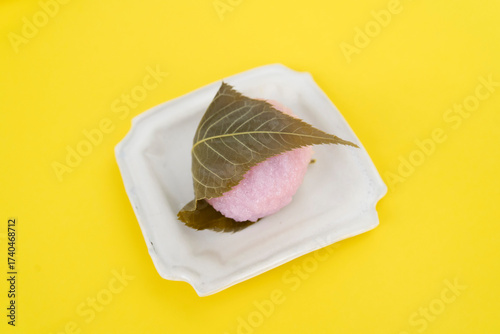 春の和菓子　桜餅