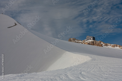 Dachstein Gletscher und Berghütte