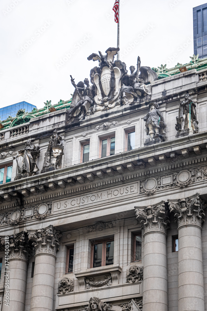 Obraz premium Historic Alexander Hamilton U.S. Custom House building in New York City