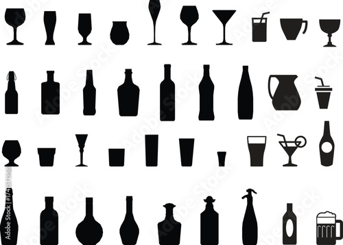 sihlouette alcohol bottles and glasses