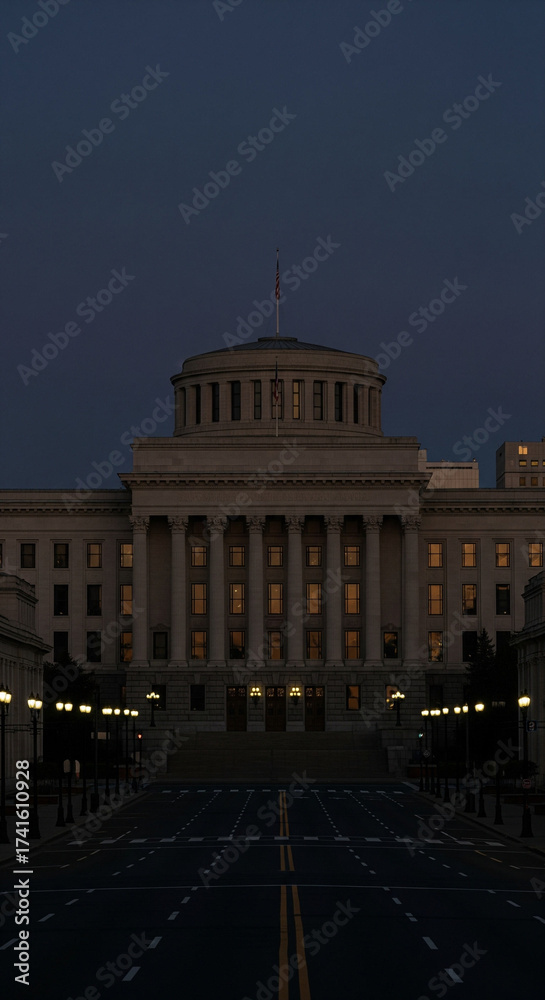 Naklejka premium Darkened Capitol Power Outage Symbol of Shutdown