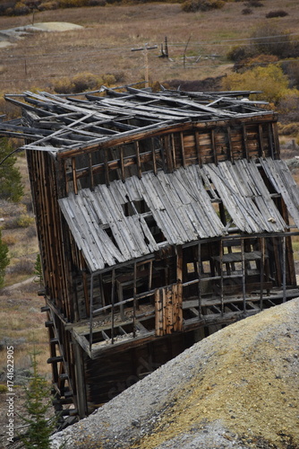 Abandoned mine building 