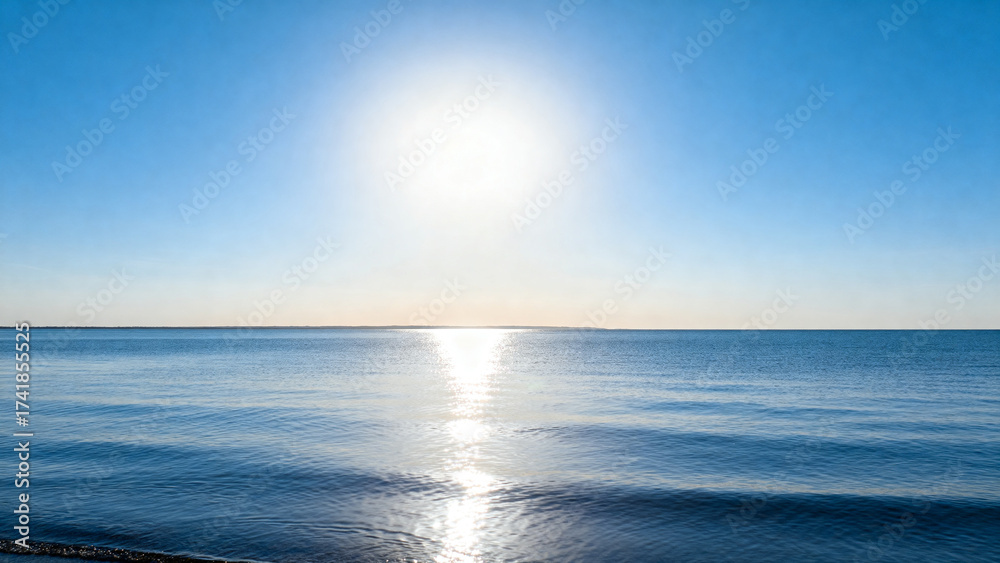 Obraz premium Sun over calm sea