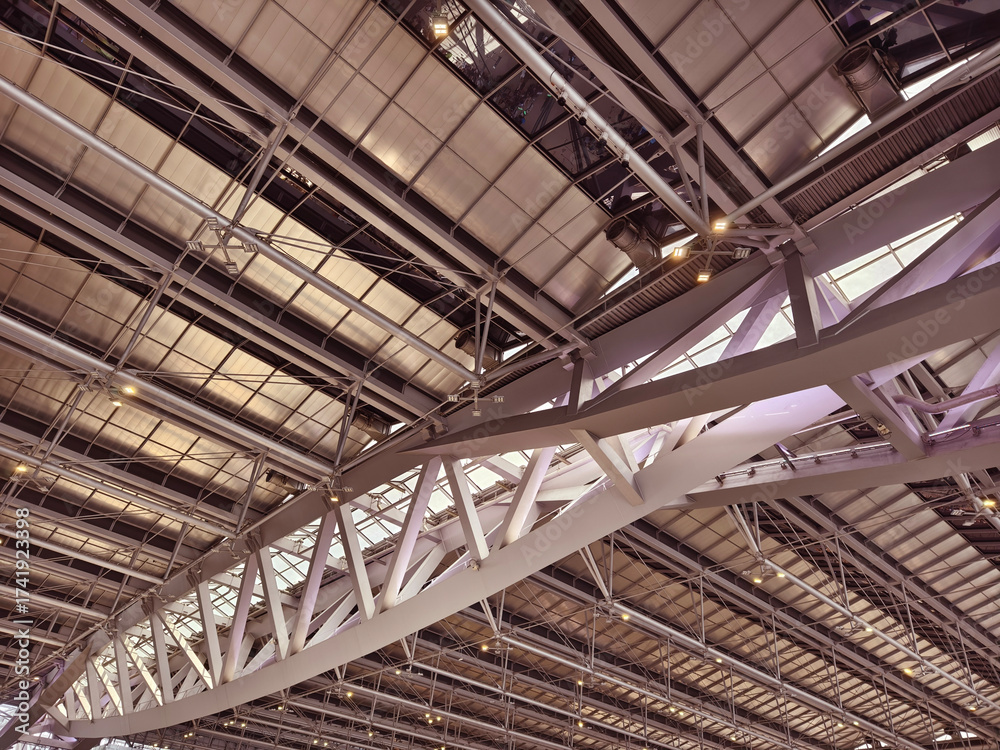 Obraz premium Modern architectural framework with glass and steel structure