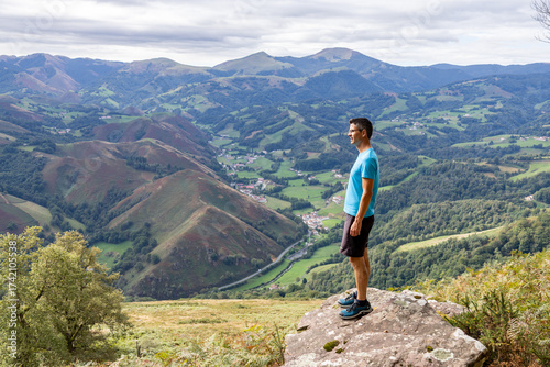 Randonnée dans la VALLÉE DES ALDUDES, Pays Basque
