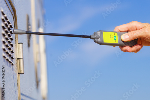 Using gas detector in camper vehicle