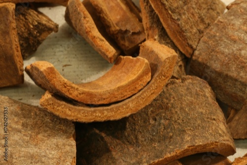 Photos Cinnamomum cassia, known as Gyeji, is a Korean herbal twig with warming, analgesic, and antiviral properties