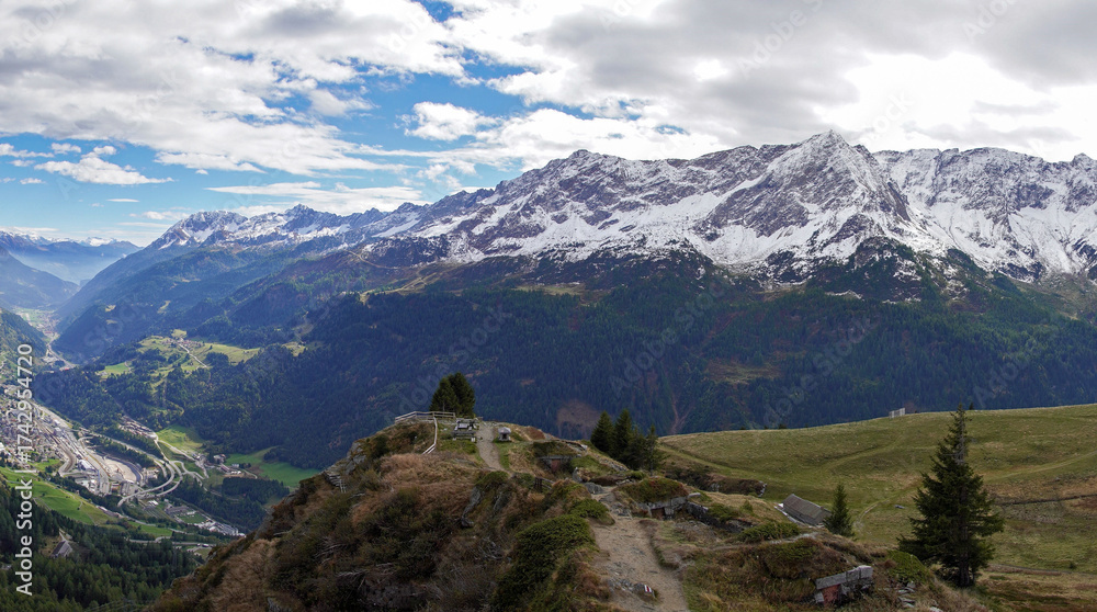 Fototapeta premium Das Gotthardmassiv in den Schweizer Alpen