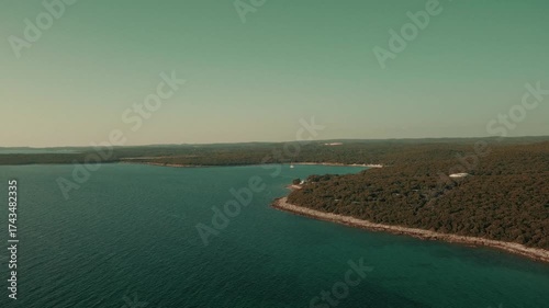 Kroatische Küste am Meer der Adria