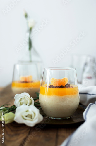 Pudding with mandarine jelly