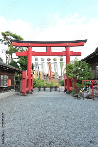 Wallpaper Mural 五泉八幡宮（新潟県） Torontodigital.ca