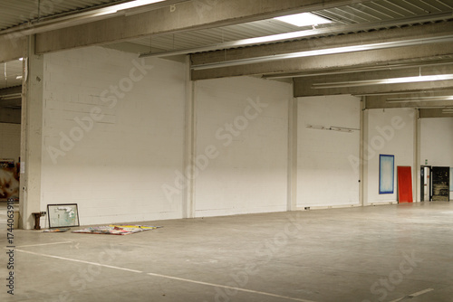 Spacious empty warehouse wi...