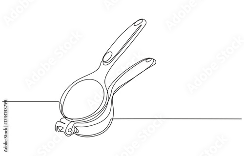 Lime squeezer in continuous line drawing, Citrus Squeezer Line Art, continuous line art drawing Lemon Squeezer,
