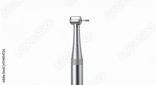 Instrument dentaire precis acier brillant lumiere nette. AI Generated