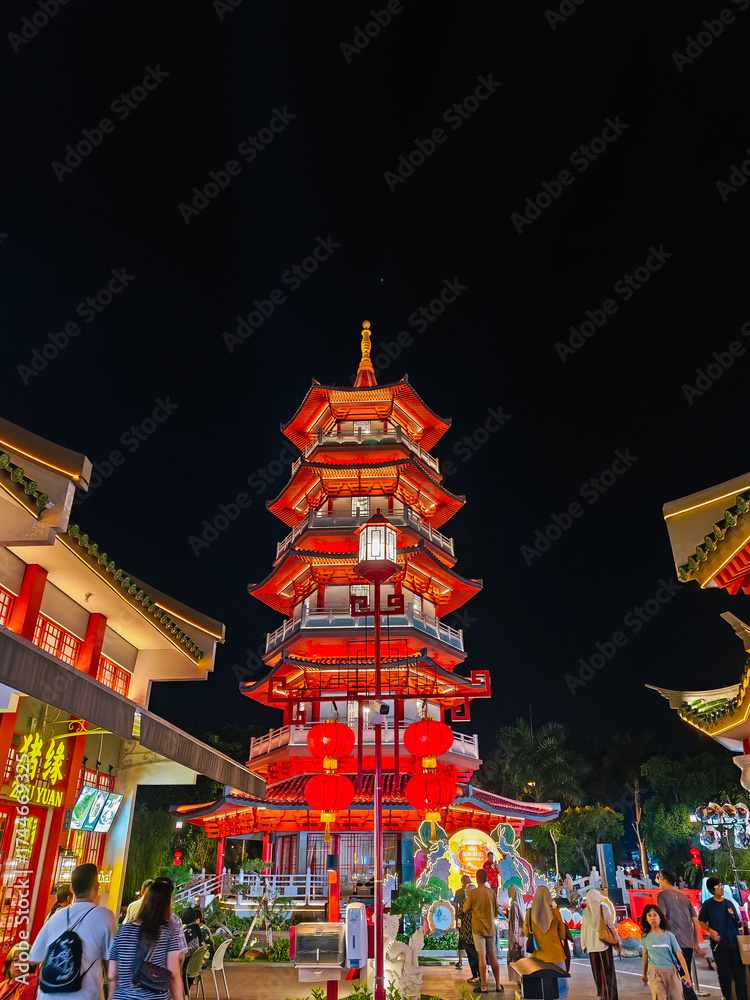 Fototapeta premium chinese temple at night