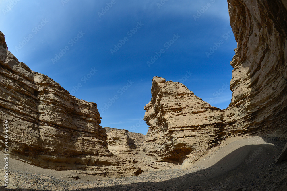Fototapeta premium Geomorphic Scenery Desert in Xinjiang, China