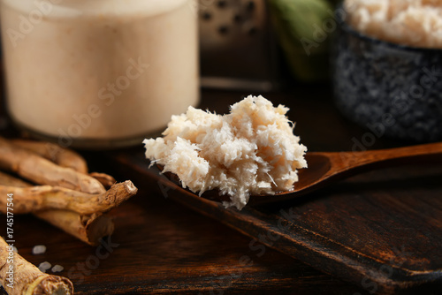 Freshly grated horseradish ...
