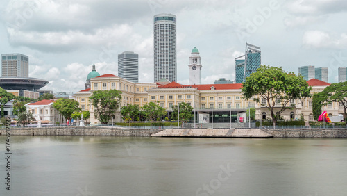 Quadro em tela View of Singapore River with Asian Civilisation Museum and old civic district in