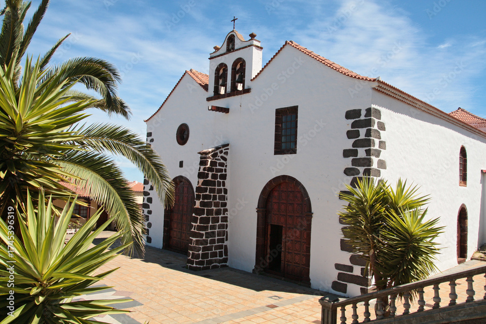 Fototapeta premium Kirche im Norden der Kanareninsel LaPalma