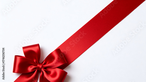 RedBowOnWhiteBackground