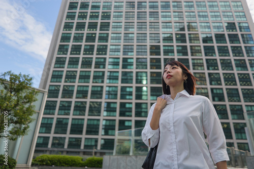 Wallpaper Mural Businesswoman looking ahead with confidence Torontodigital.ca