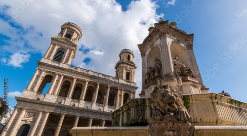 La place Saint-sulpice, Paris, France