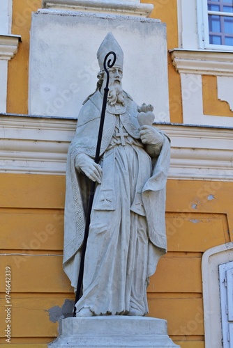 Statue Augustinus von Hippo, Csorna, vertikal