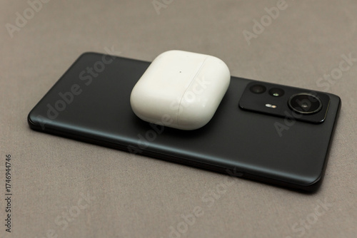 wireless charging for headphones
