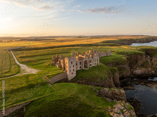 Wallpaper Mural Slains Castle Scotland shot in the late afternoon.  Torontodigital.ca