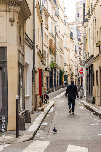 France, Paris. Narrow street in the 6th arrondissement.