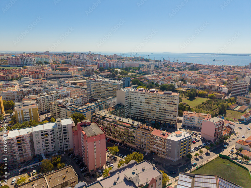 Obraz premium city ​​seen from drone