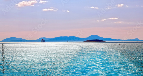Bild auf Leinwand Straße von Korfu, Meerenge zwischen der griechischen Insel Korfu und dem griechi
