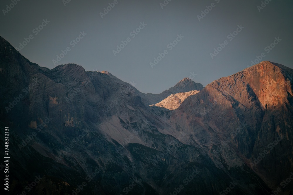 Fototapeta premium beautiful view to the austrian alps in salzburg at the sunset in autumn