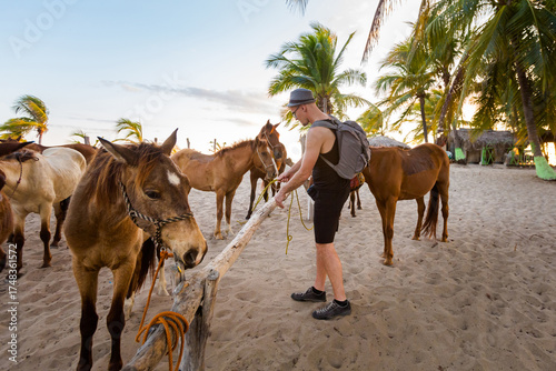 Horse trip to Puerto Suelo Maxico