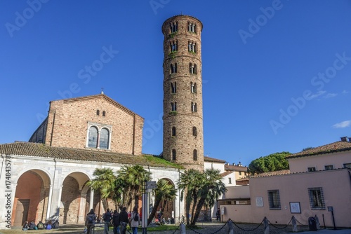 ravenna, italien - sant apollinare nuovo mit rundturm
