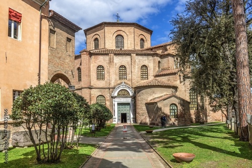 ravenna, italien - spätantike kirche san vitale in der altstadt