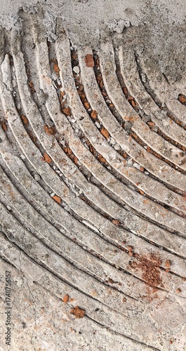 Concrete surface with semicircular lines