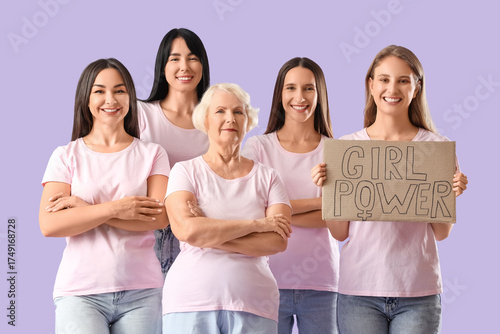 Group of beautiful women ho...